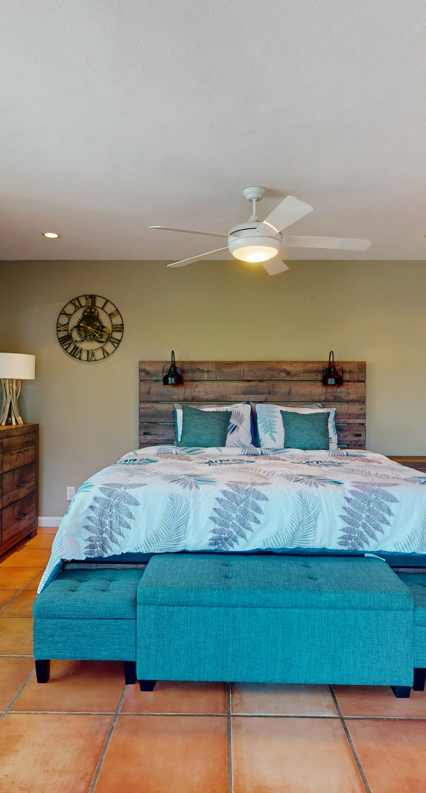 East Venetia Manor - 3515