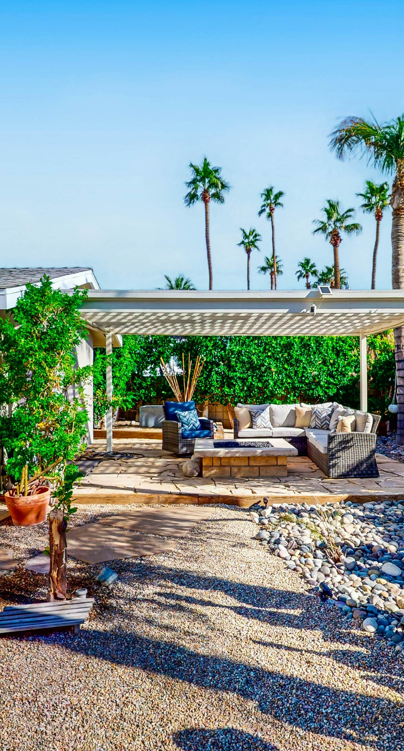 East Venetia Manor - 3515