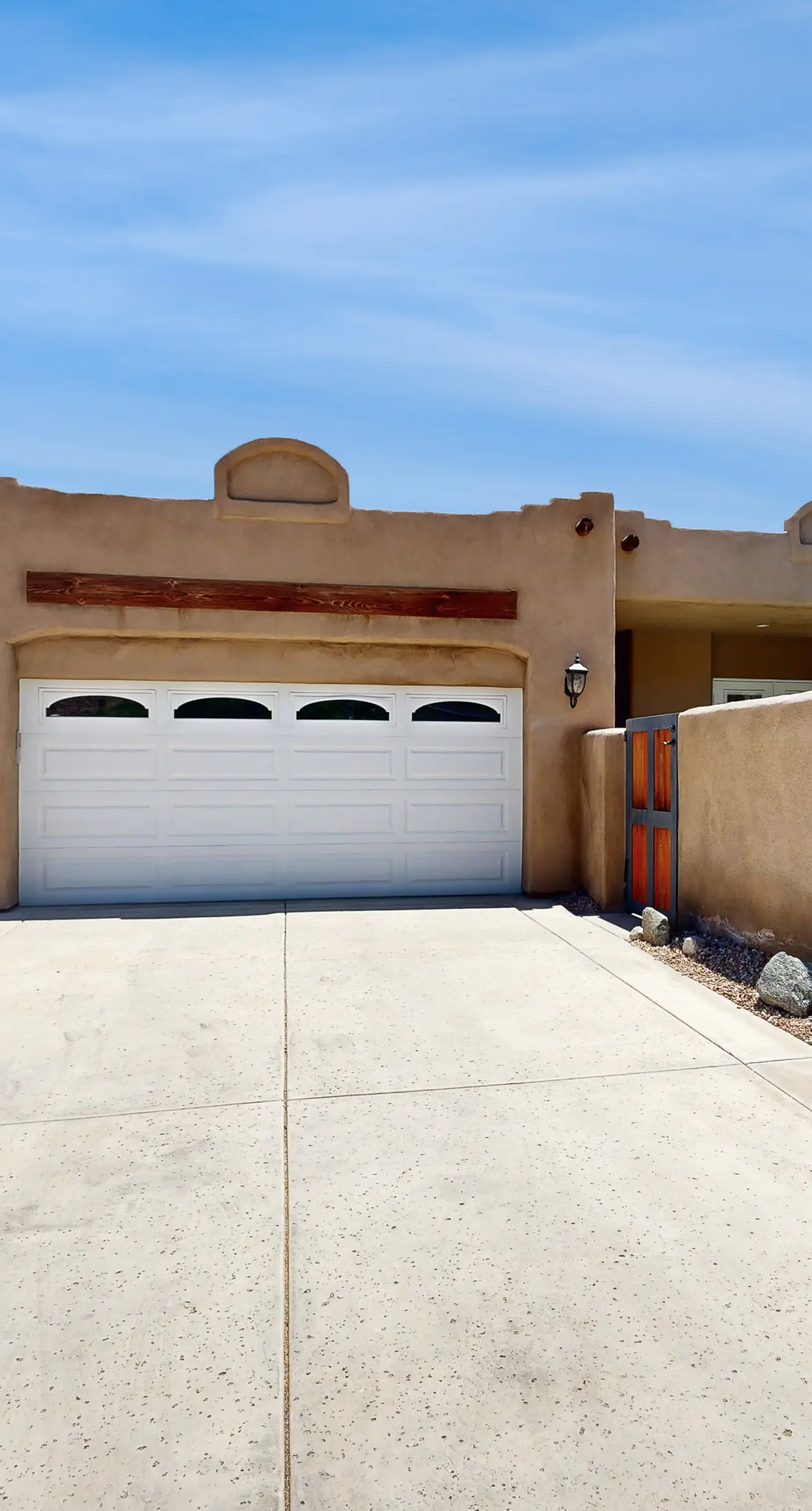 Avenida Alvarado Oasis