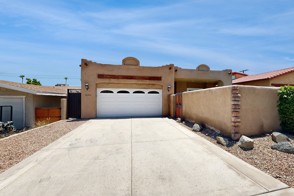 Avenida Alvarado Oasis