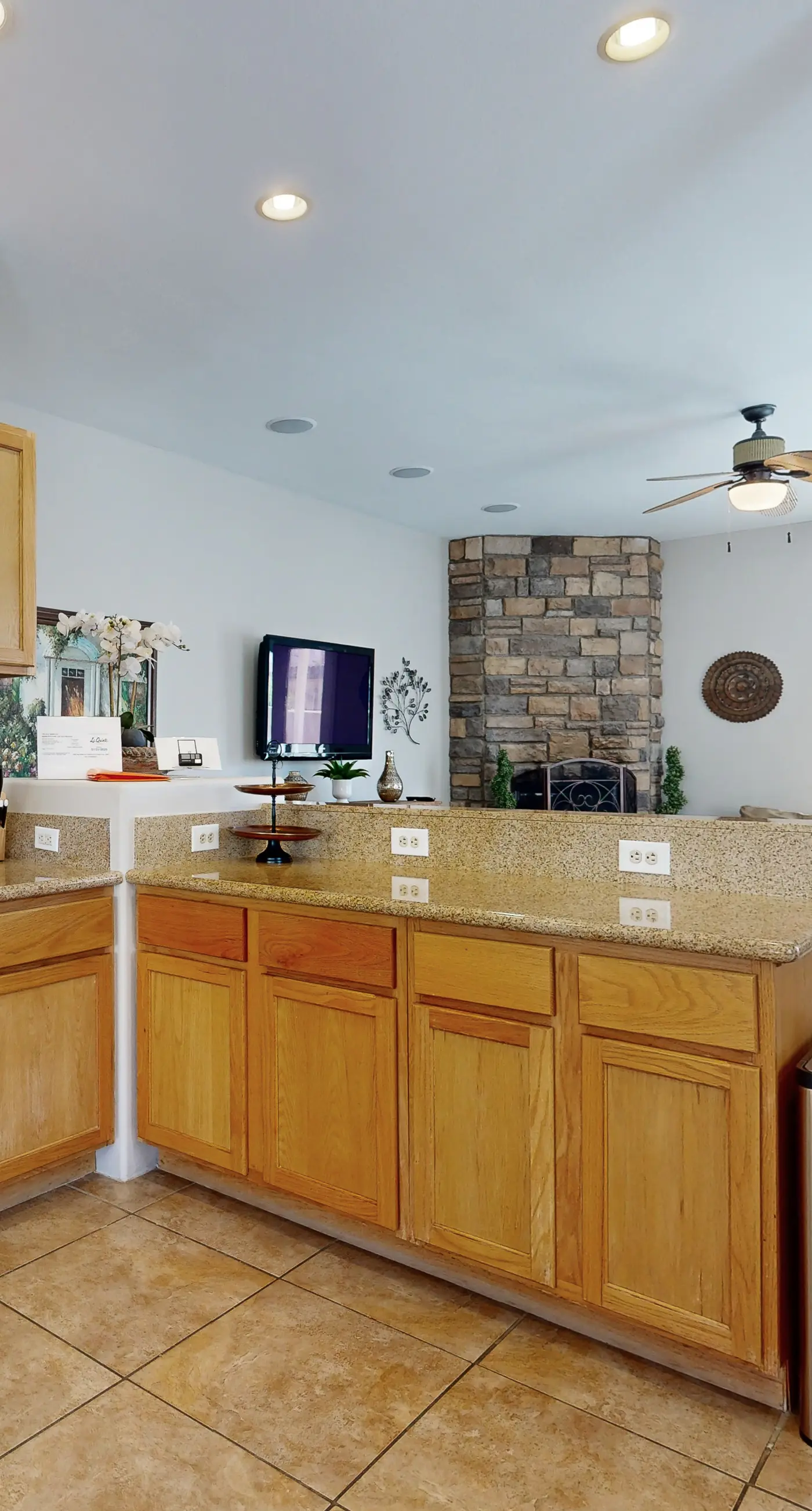 Avenida Alvarado Oasis