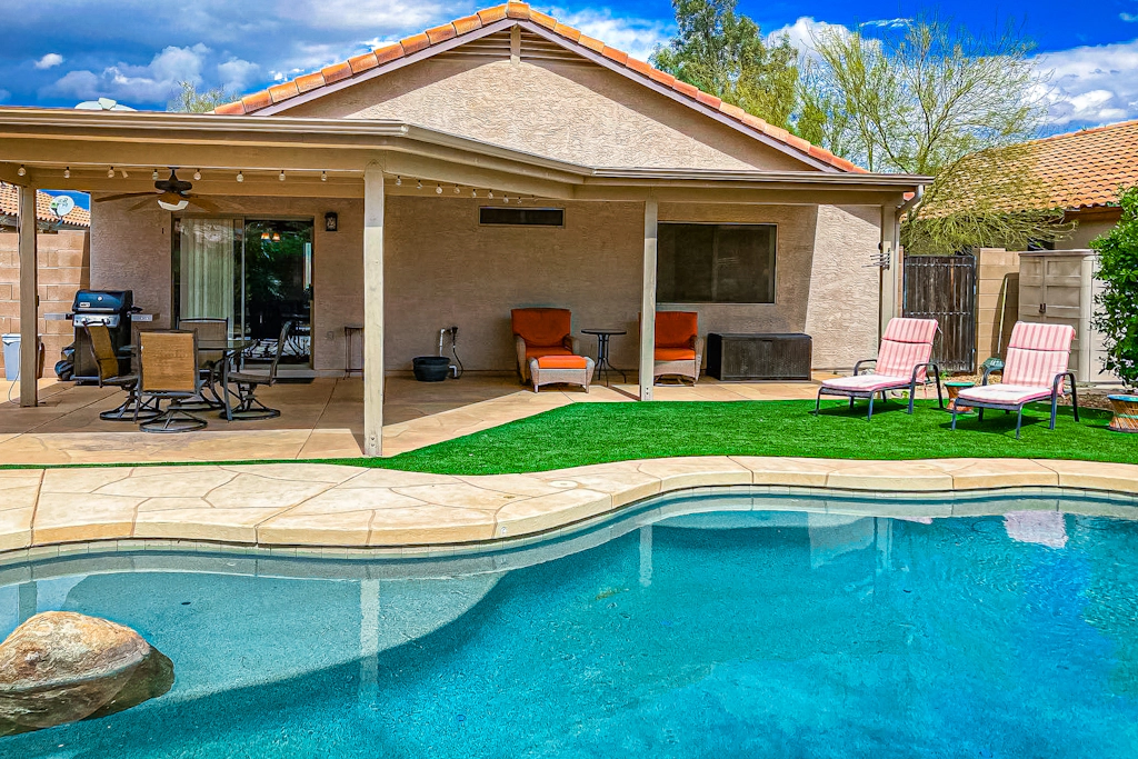 Local Living in Apache Junction