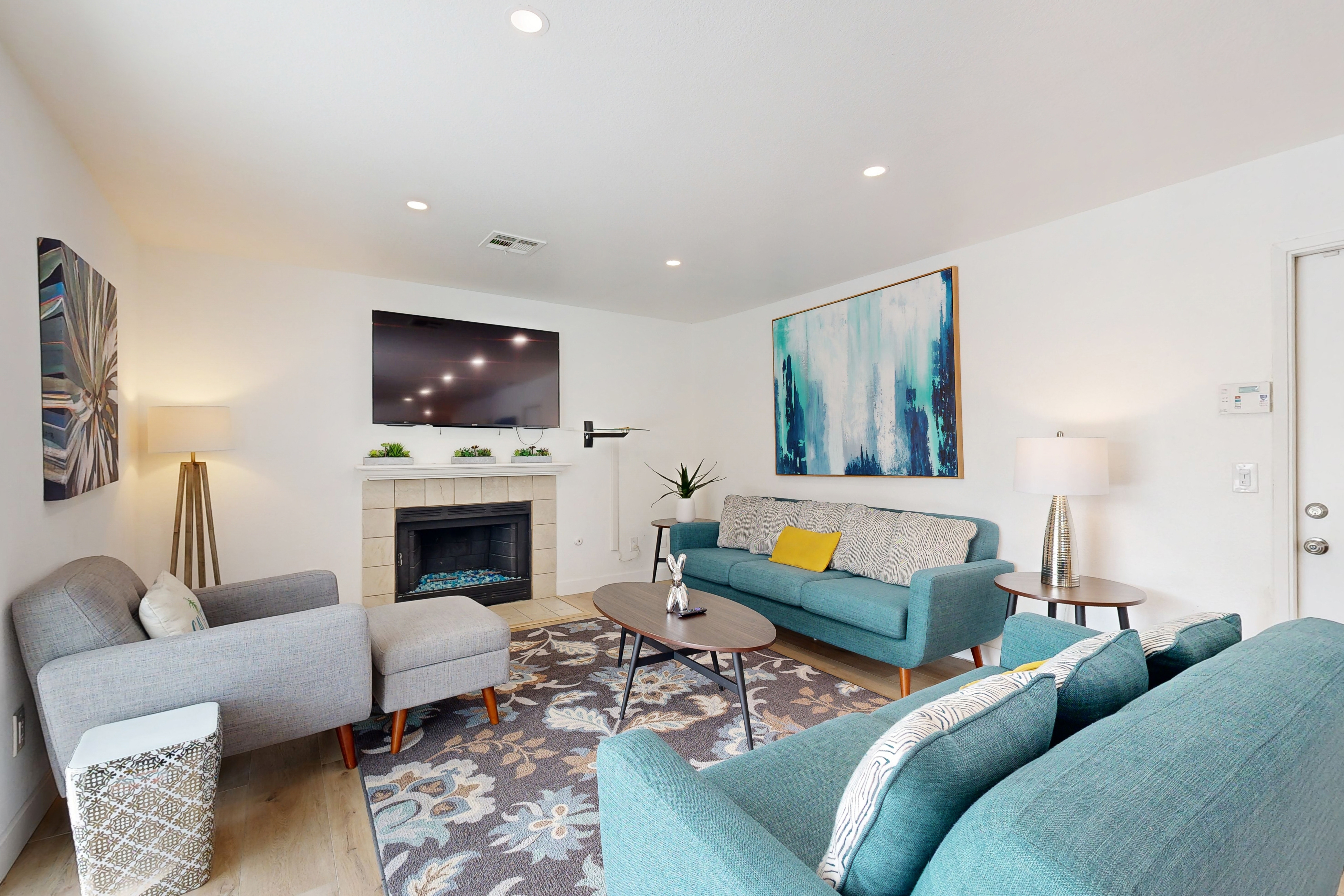 Views, tranquility, private pool and spa, outdoor kitchen