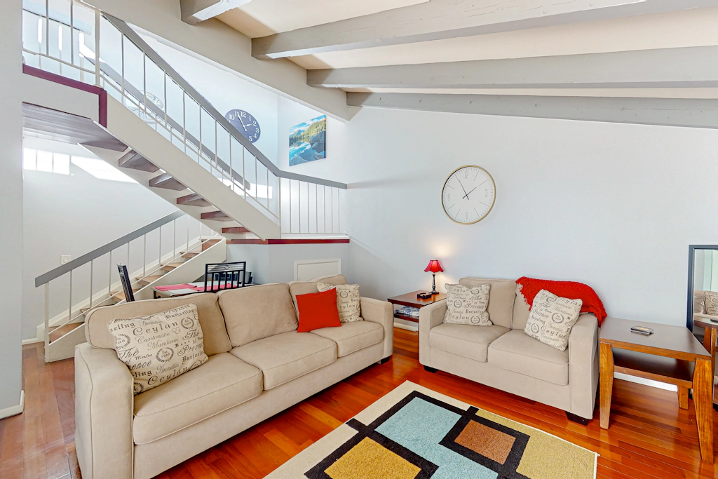 Happy Hours Townhome