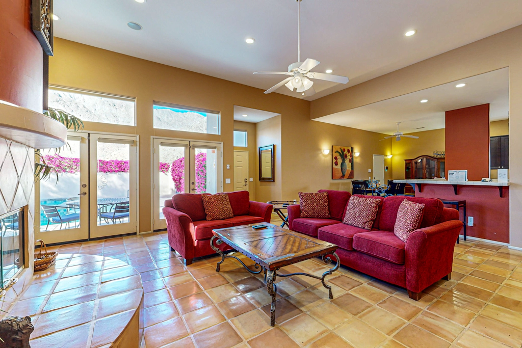 Avenida Montezuma Escape