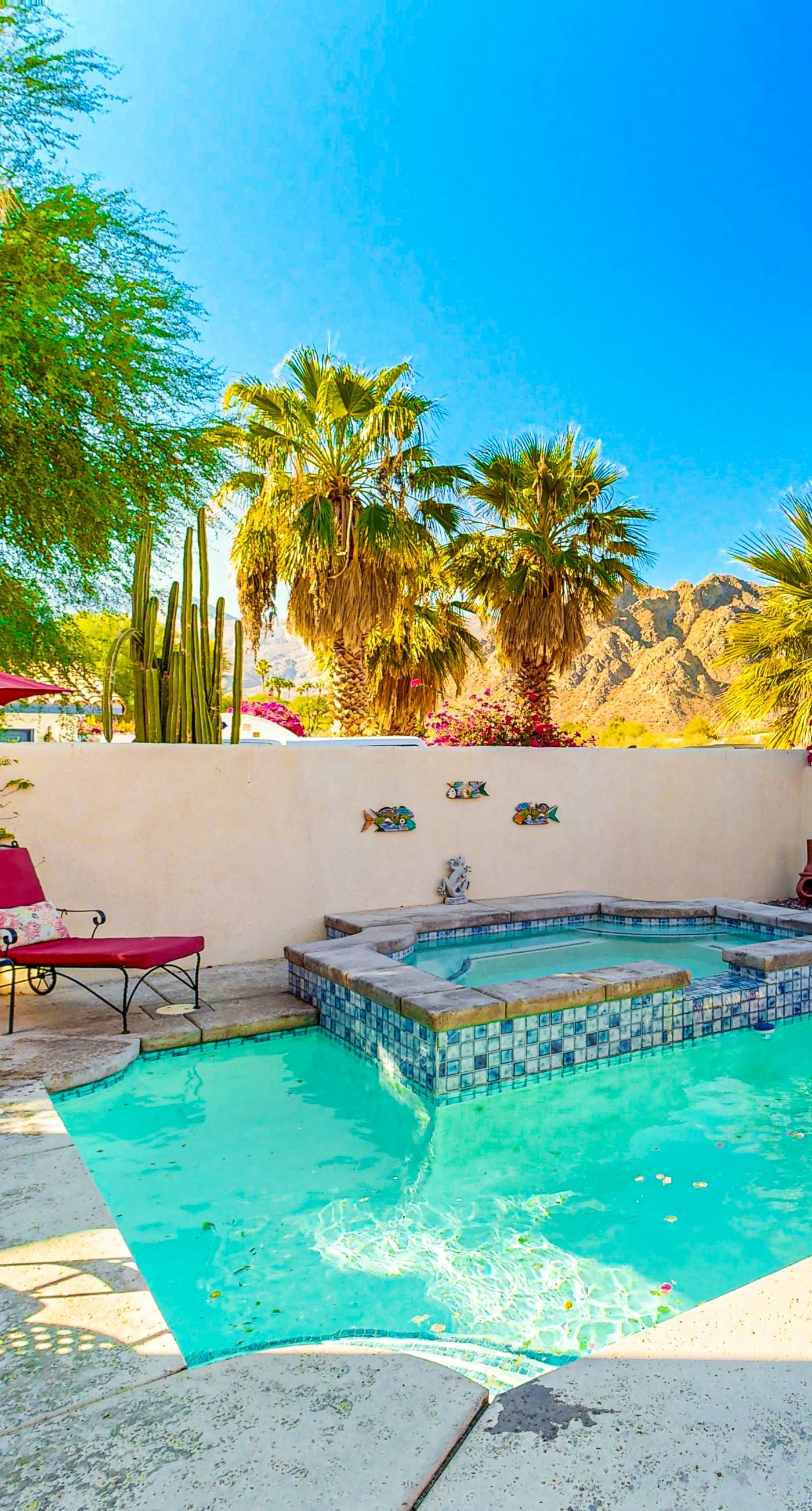 Avenida Montezuma Escape