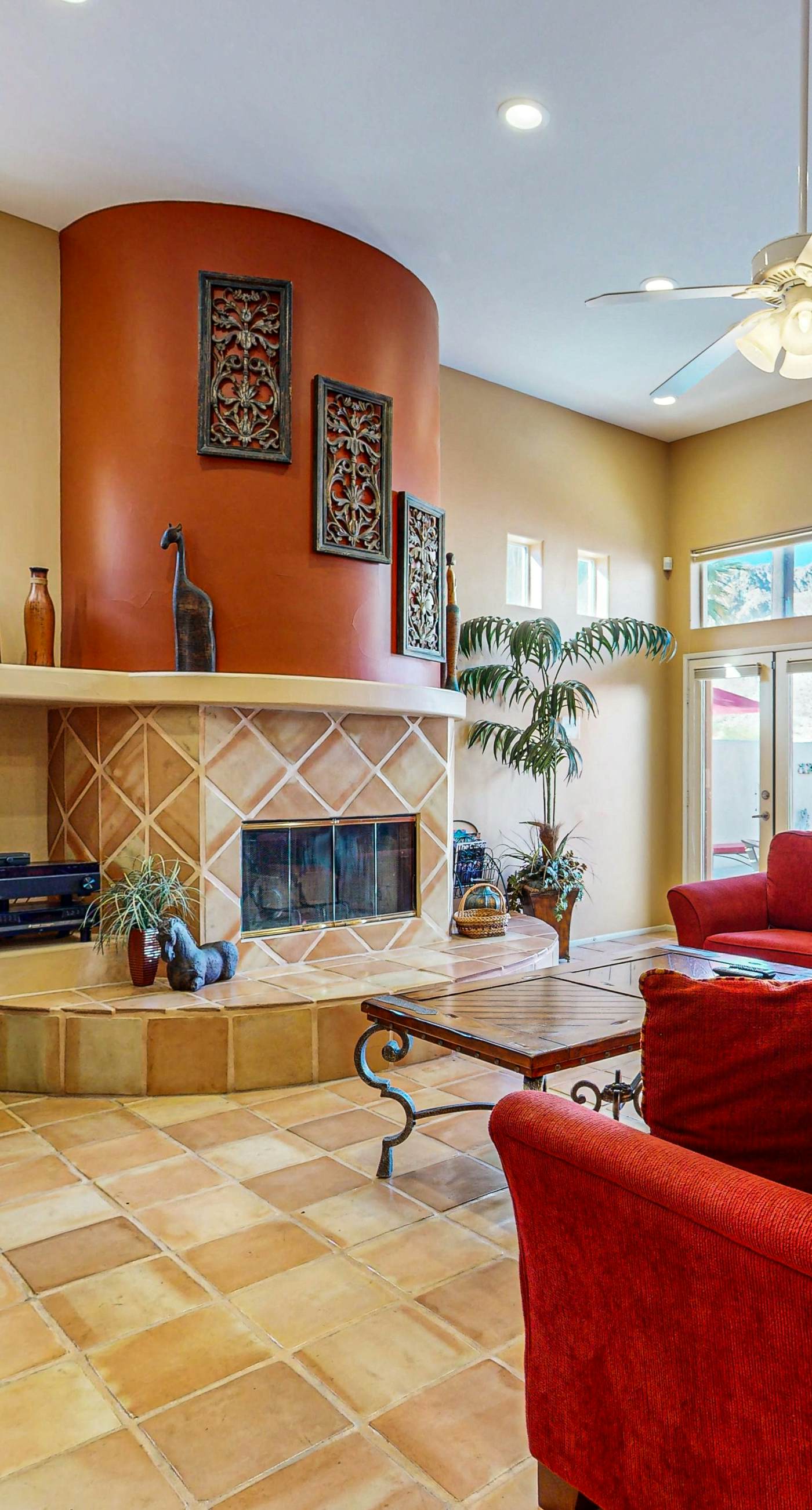 Avenida Montezuma Escape