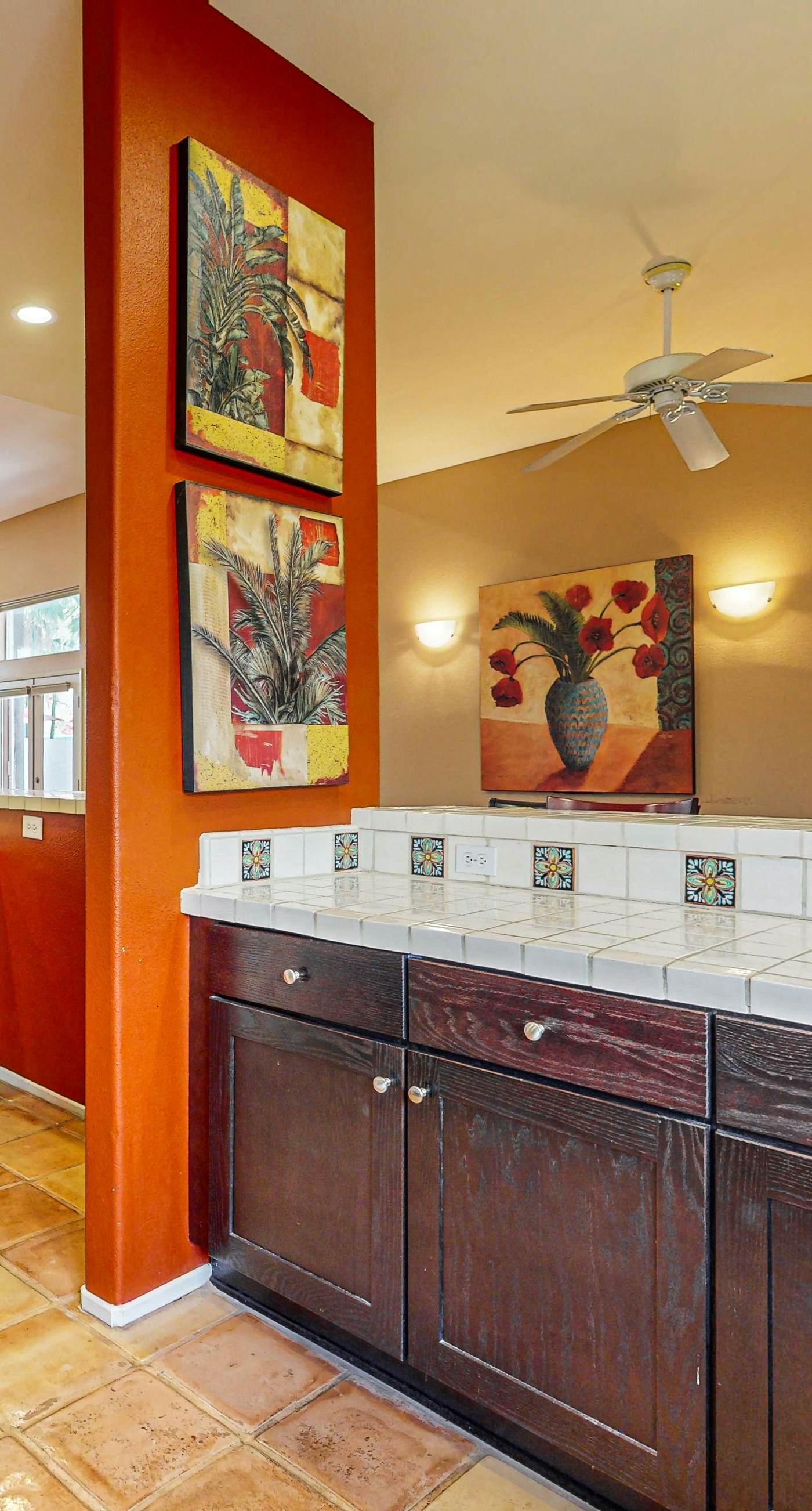 Avenida Montezuma Escape