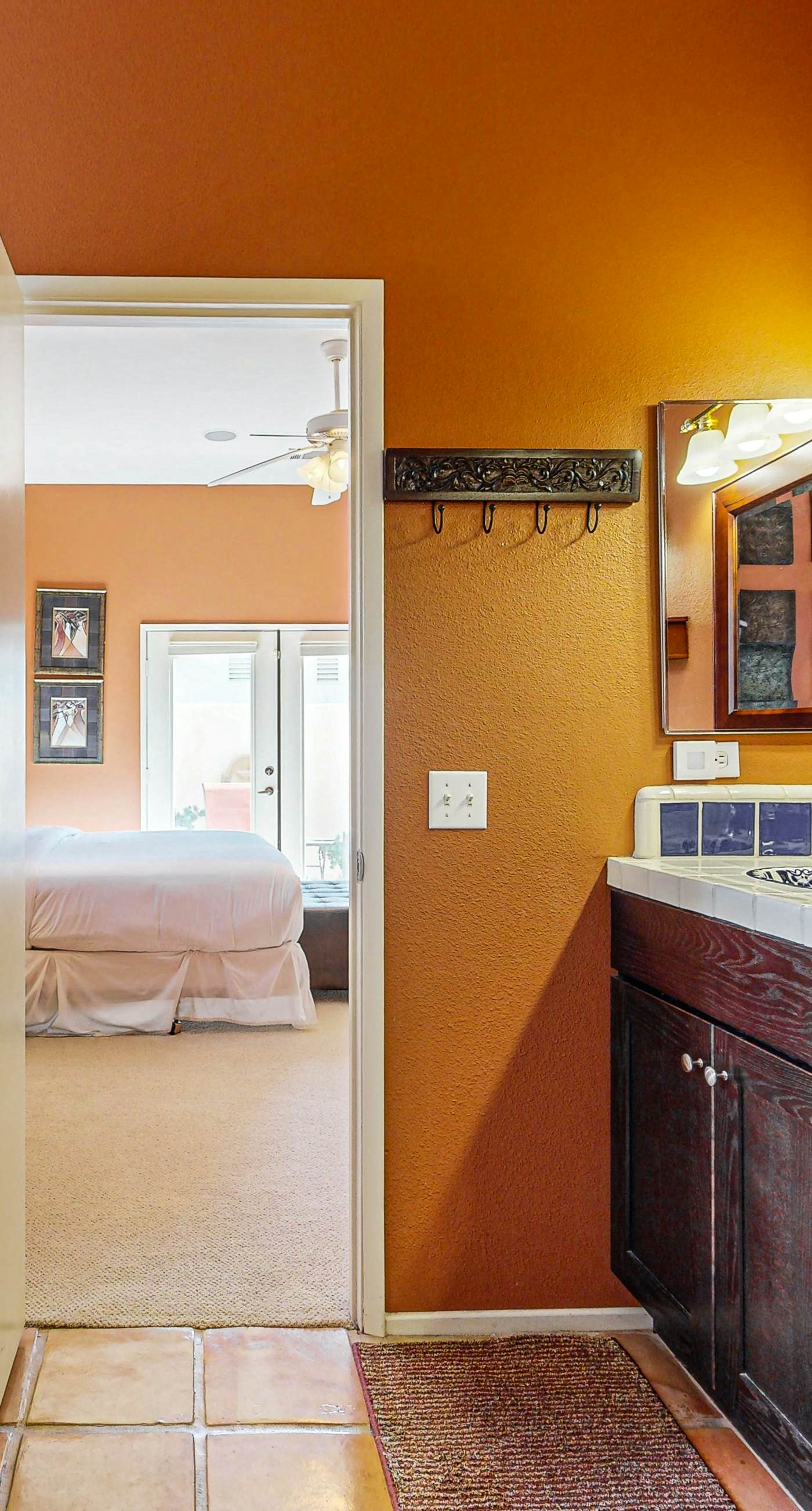 Avenida Montezuma Escape