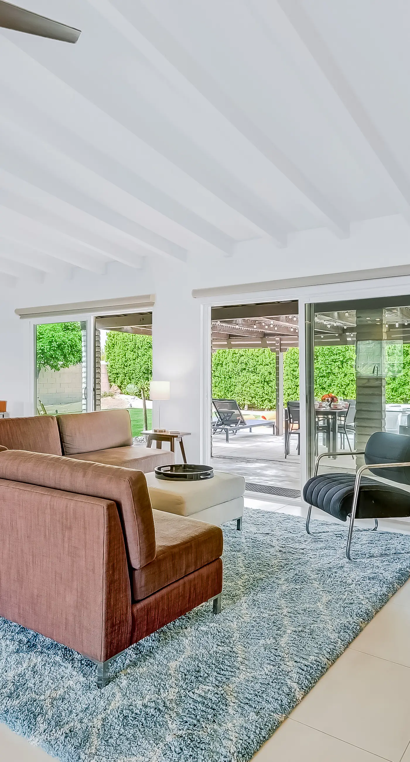 Palm Springs Modern Home - 3972