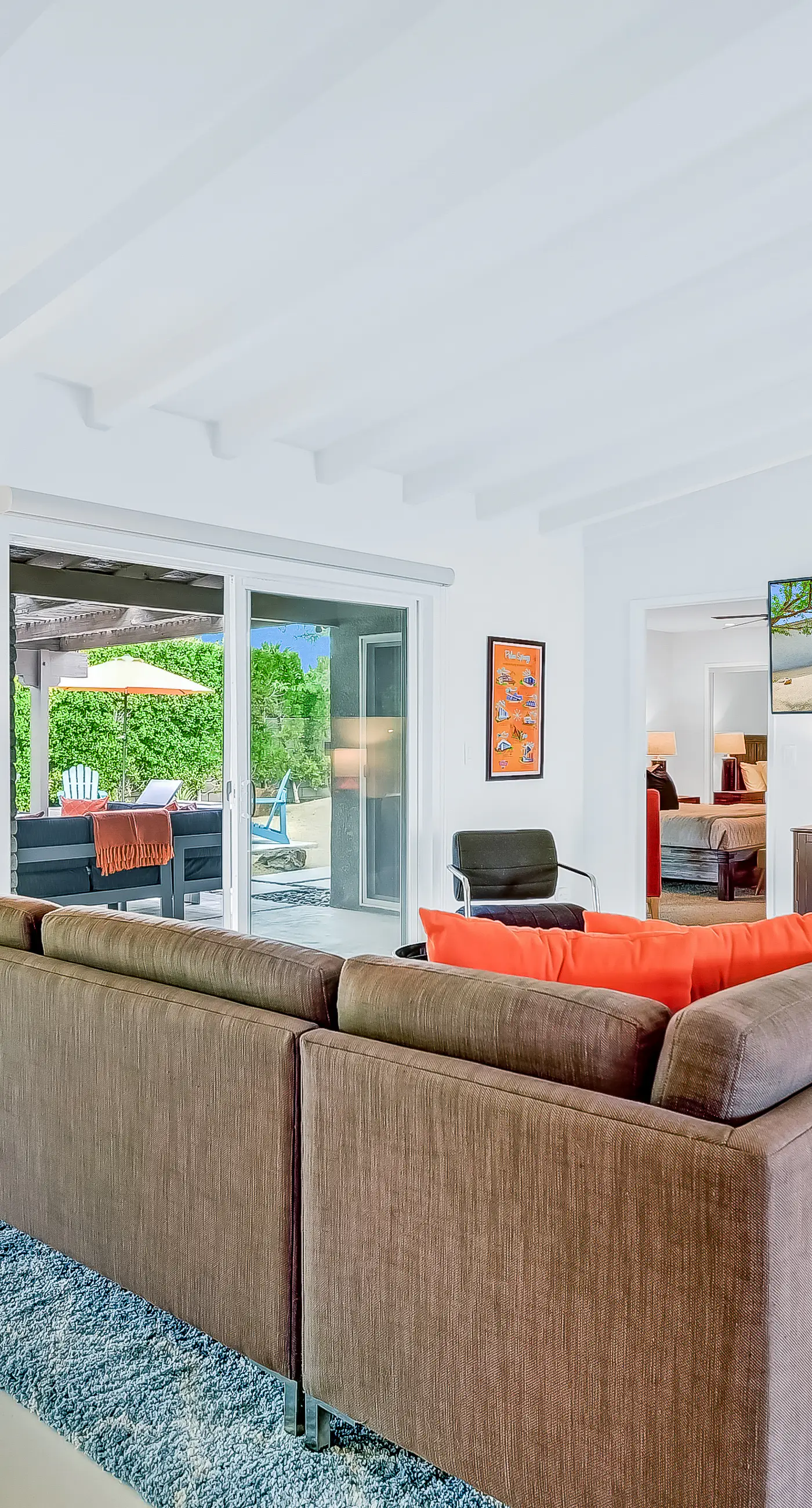 Palm Springs Modern Home - 3972