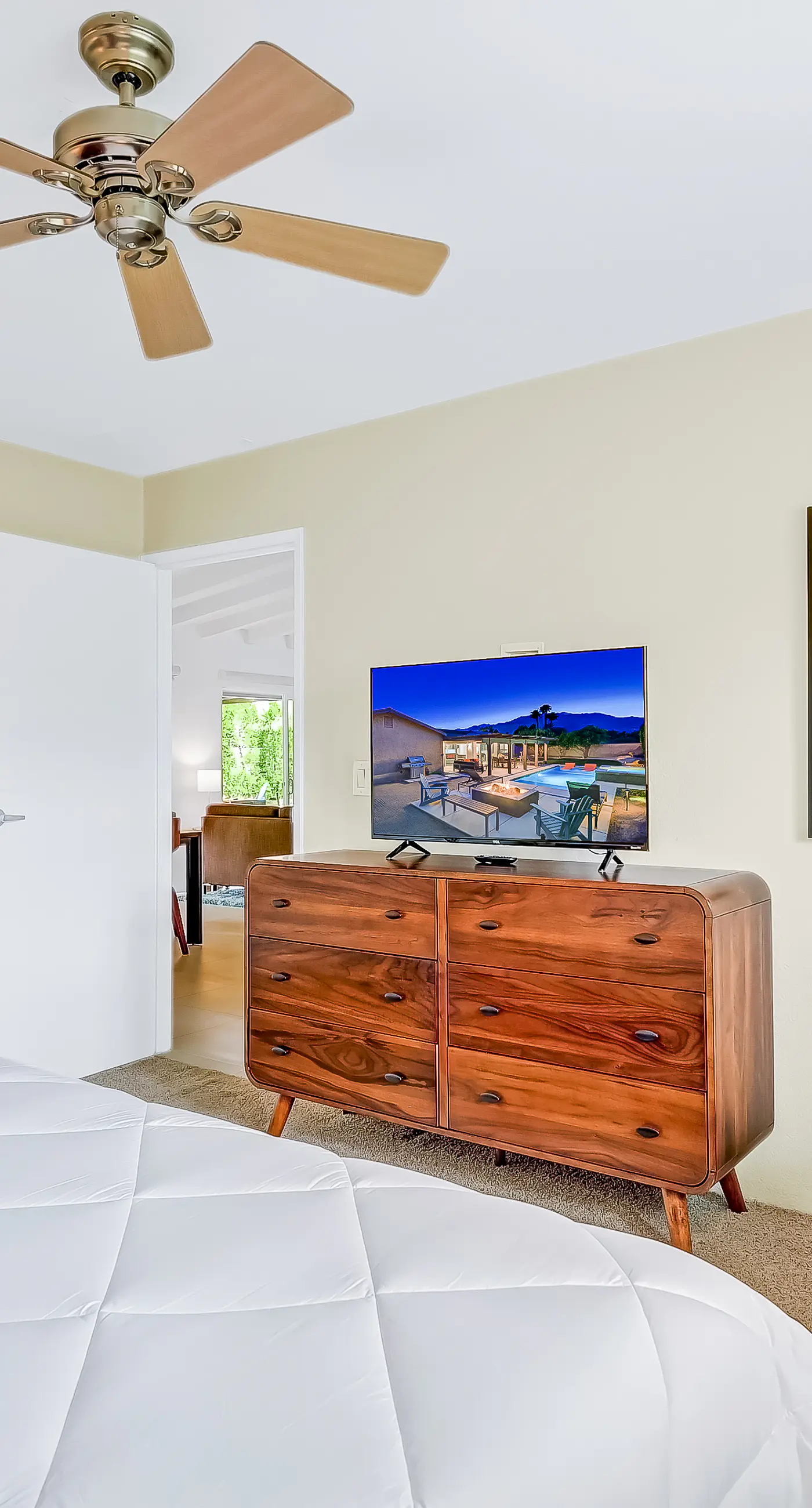 Palm Springs Modern Home - 3972