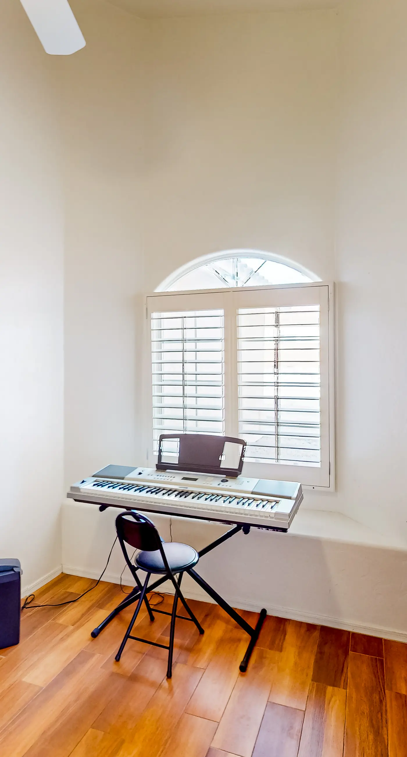 Endless Canyon Escape