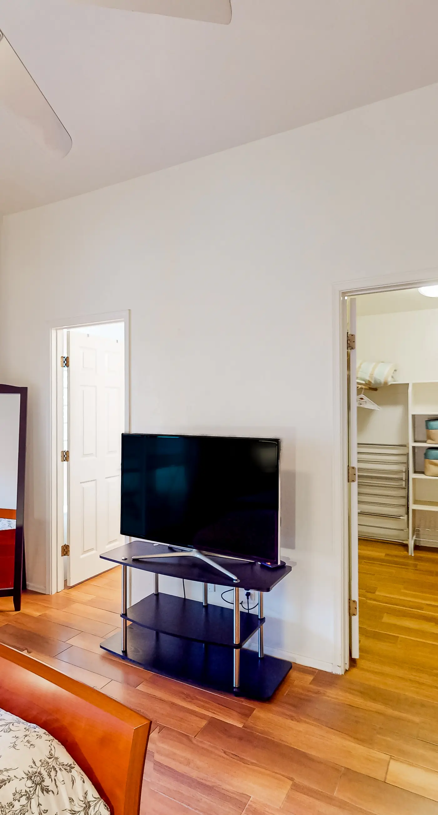 Endless Canyon Escape