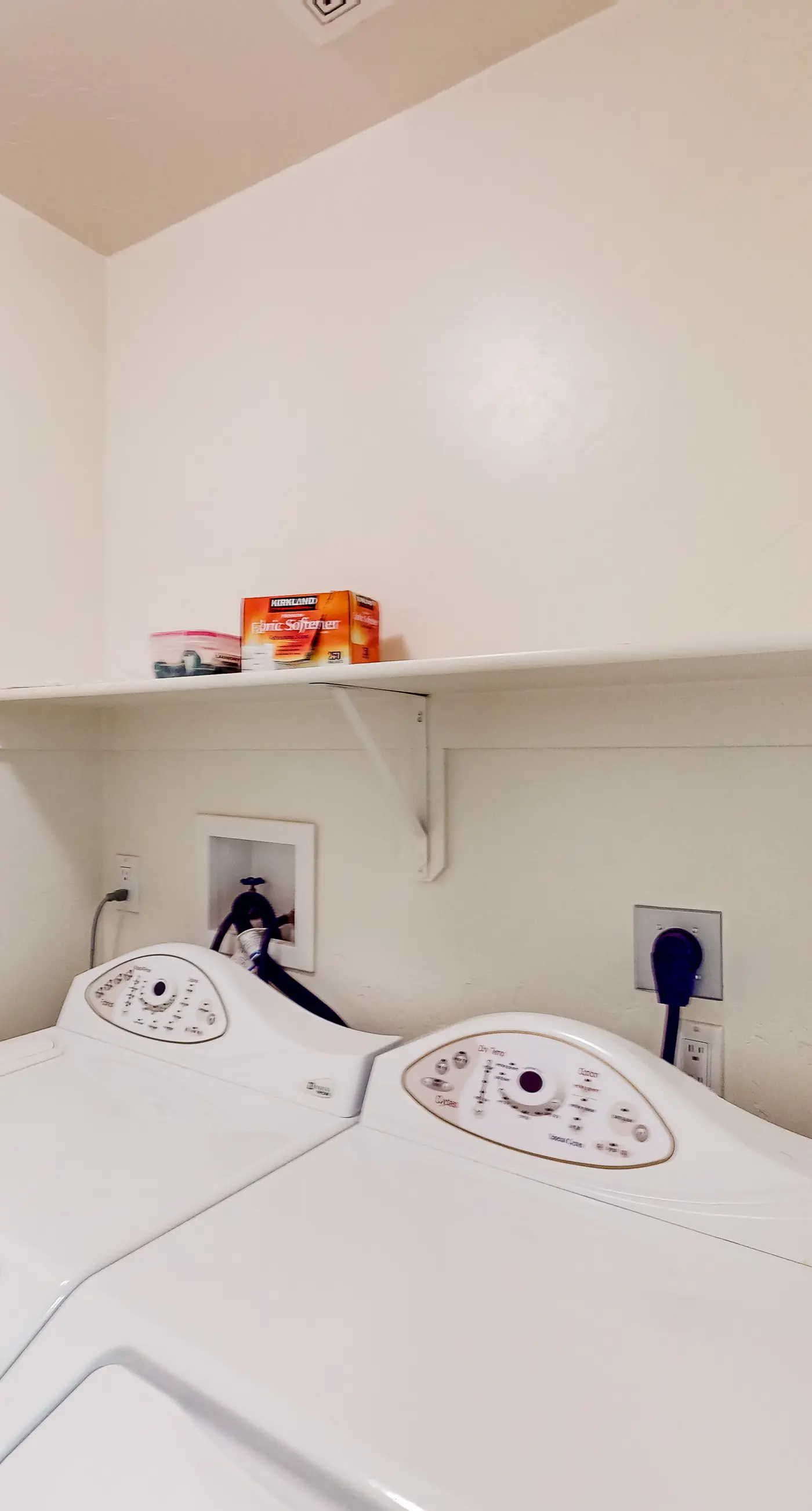 Endless Canyon Escape