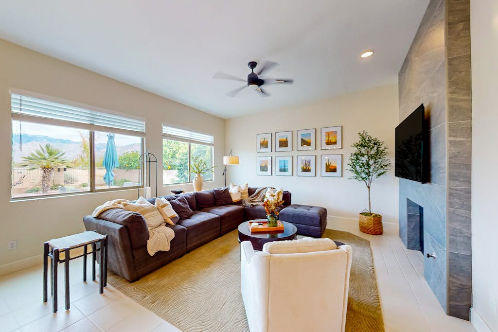 Dog-friendly home with mountain views, ample outdoor space, & washer/dryer