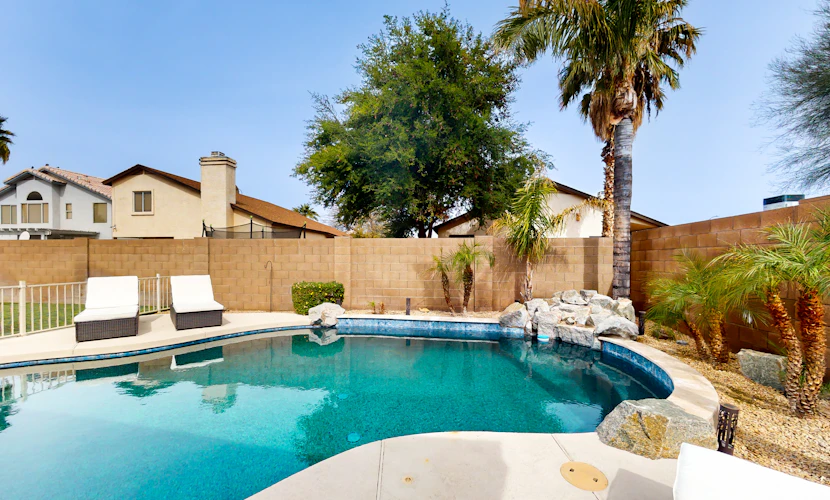 Peaceful oasis with private pool, large yard, dog-friendly, games & grill