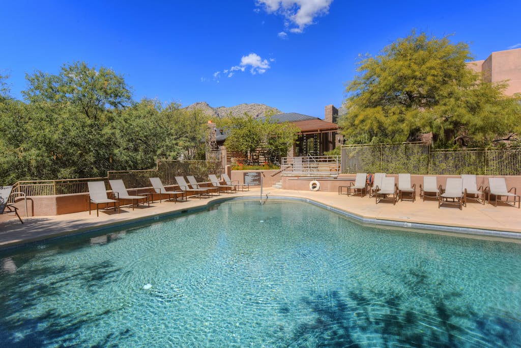 The perfect blend of comfort, convenience, and a touch of luxury at cozy condo