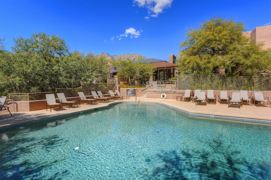 The perfect blend of comfort, convenience, and a touch of luxury at cozy condo