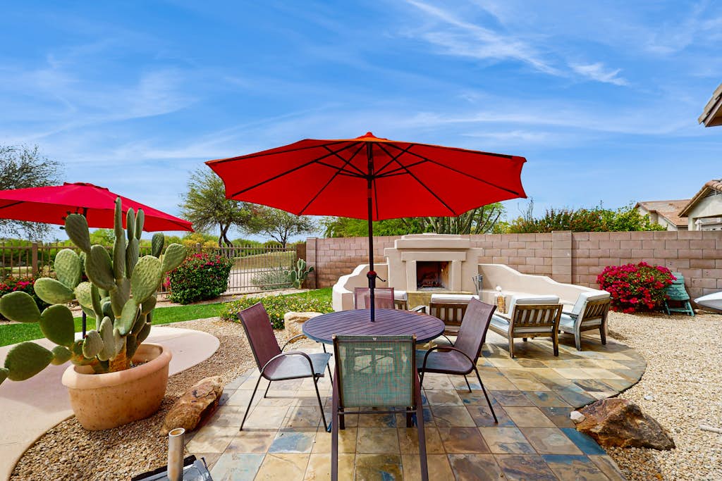 Spacious home on the golf course with private pool, BBQ grill, remote workspaces