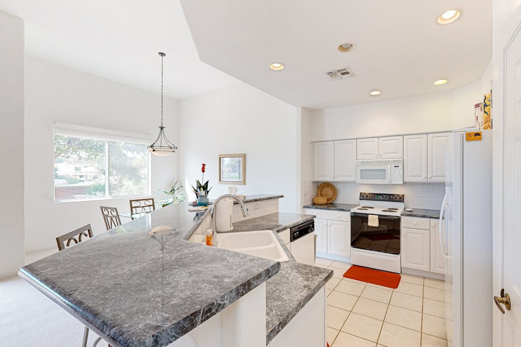 Get ready to unwind in style at this stunning Tucson retreat, luxury and comfort