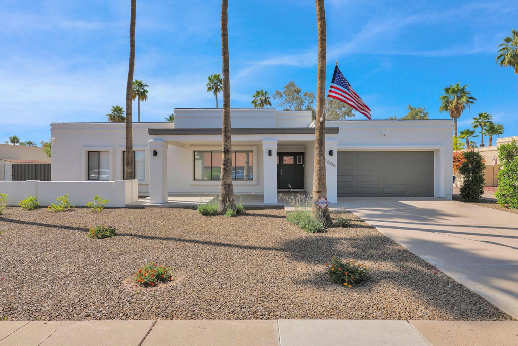 Sunlit Serenity in Tempe