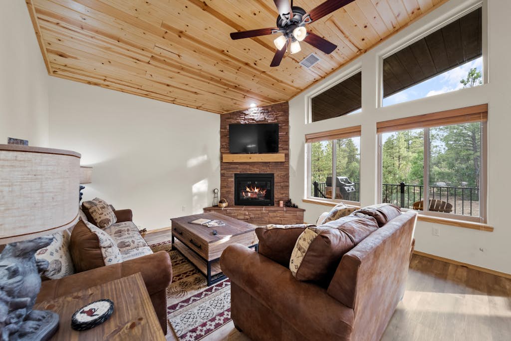 Luxury home with patio, fireplace, BBQ grill, golf nearby