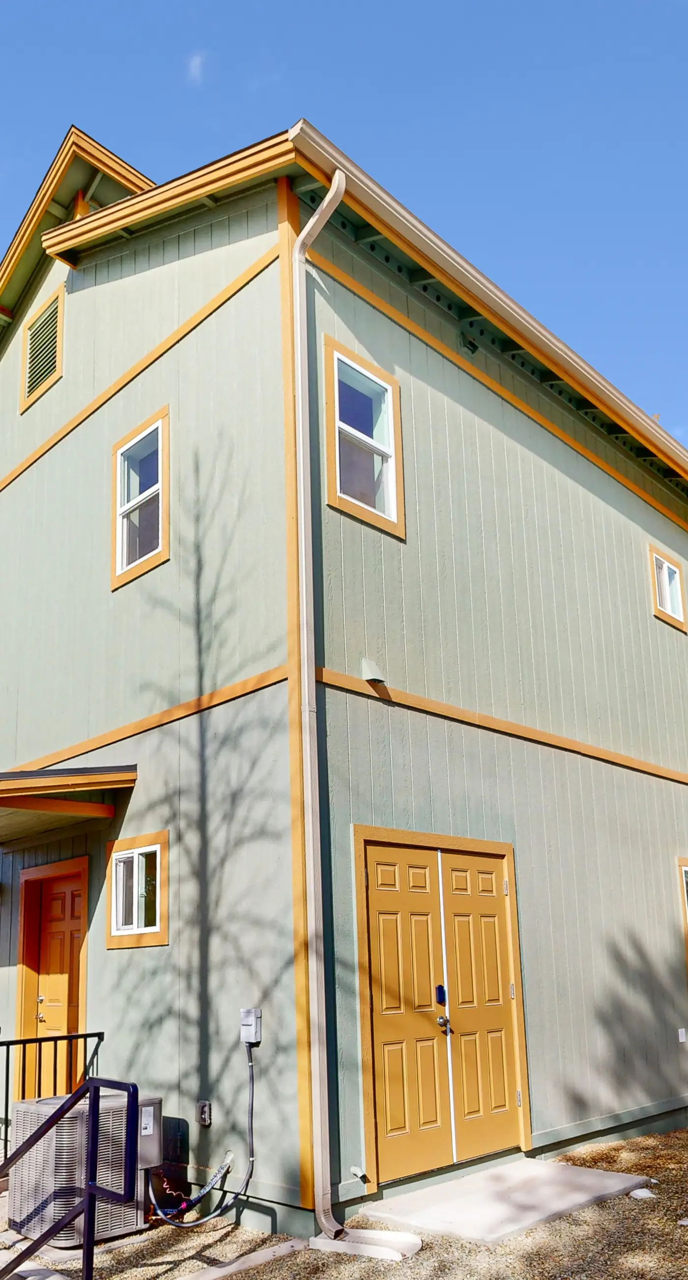 Ponderosa Peaks Retreat