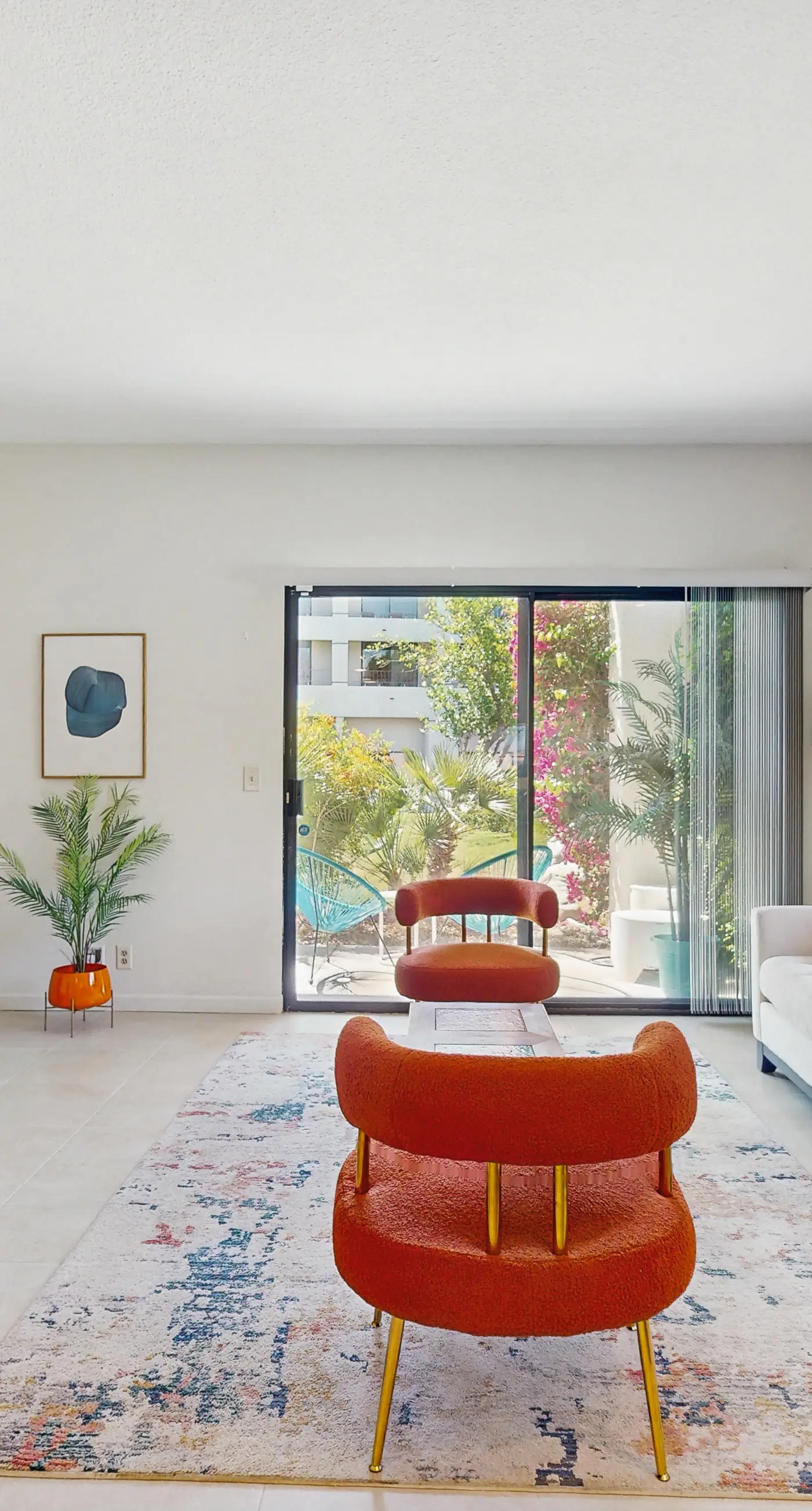 Modern & Breezy
