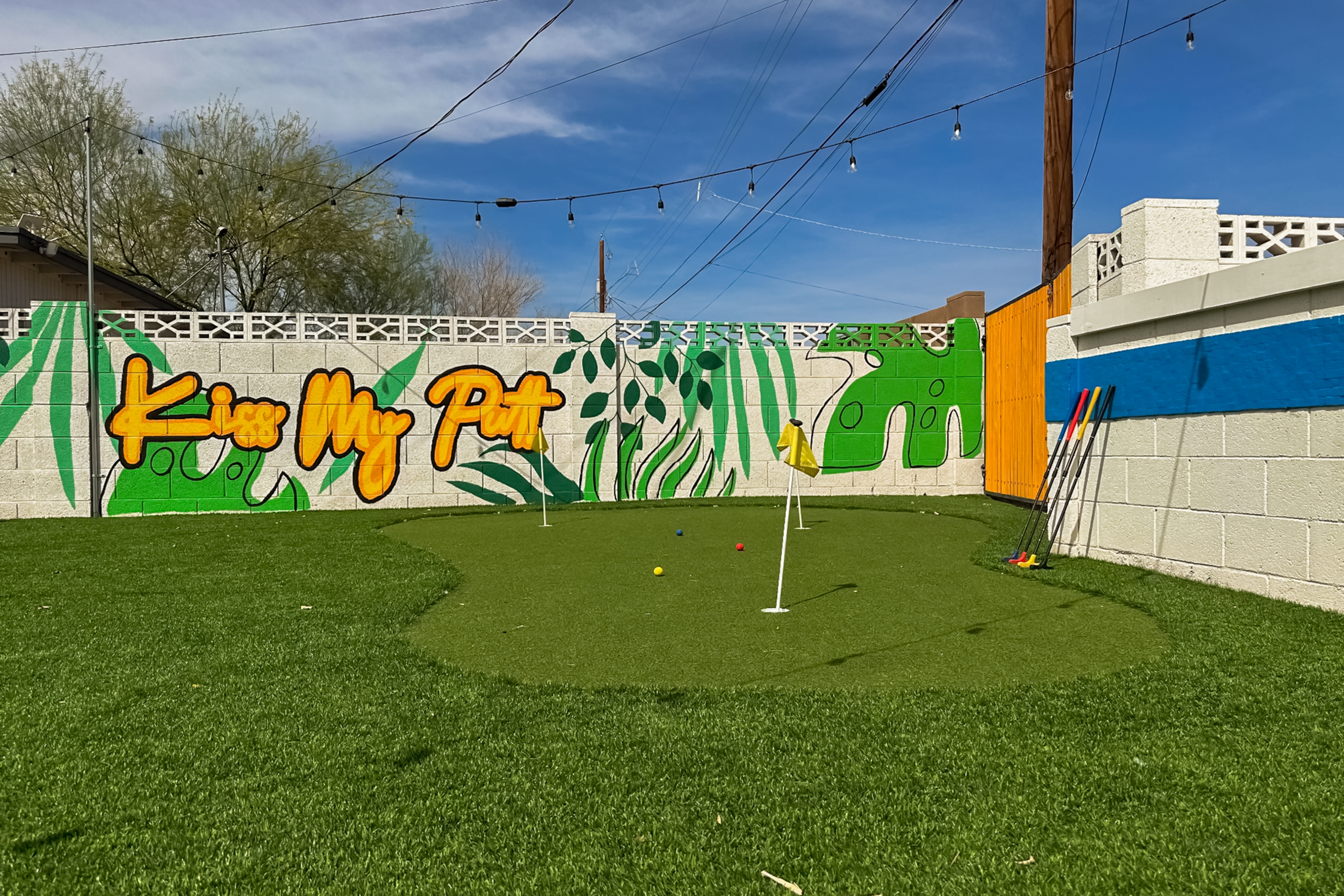 Your Perfect Family Getaway in Tempe - Comfort, Fun, Outdoor Pool, and Sun Await