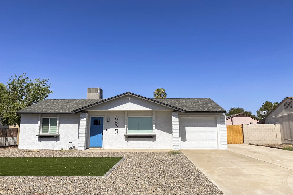 Glorious Glendale Getaway