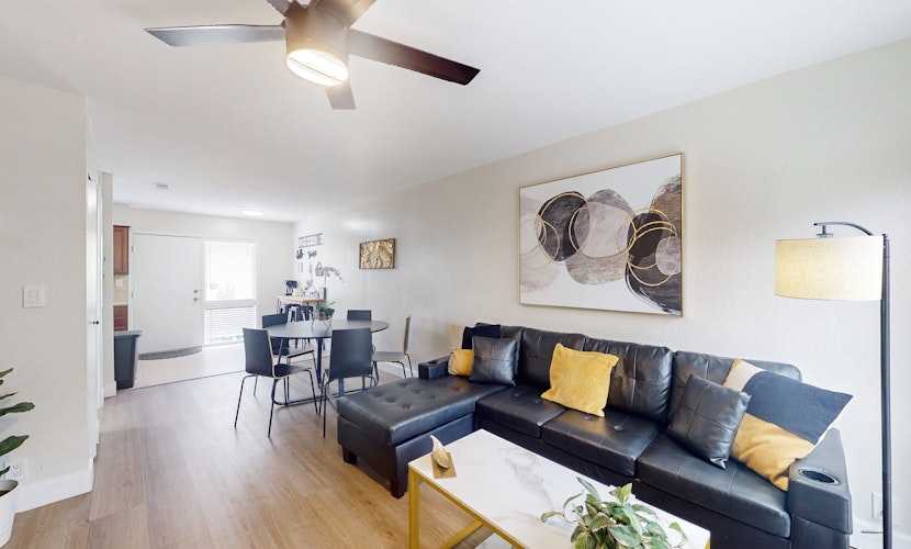 Bright Condo on 1st floor w/ 2 levels - patio, shared pool & laundry room