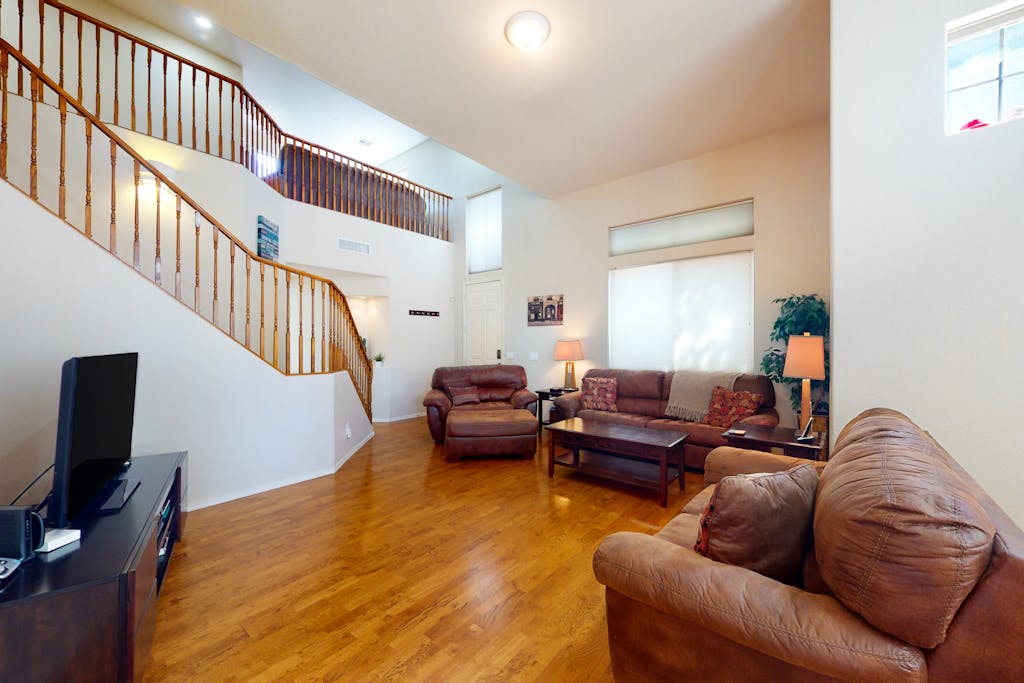 Airy home with private heated pool, firepit, grill, enclosed backyard, cornhole