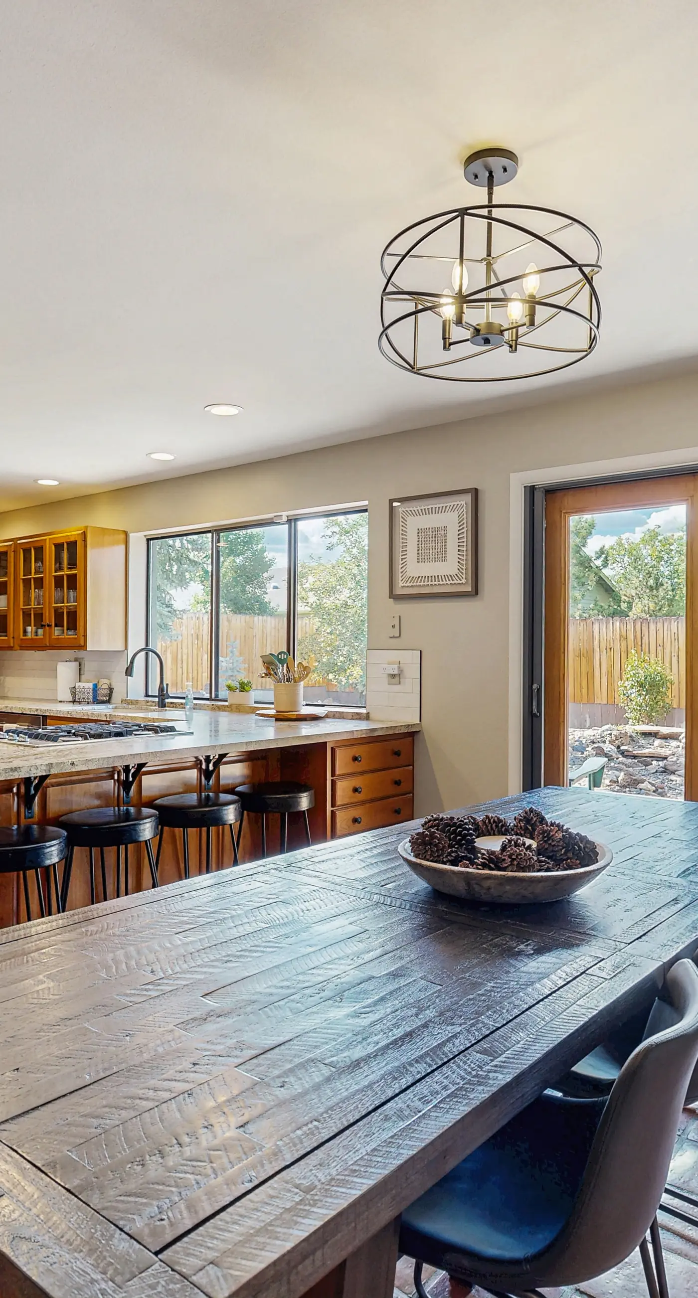Luxury on Lynette