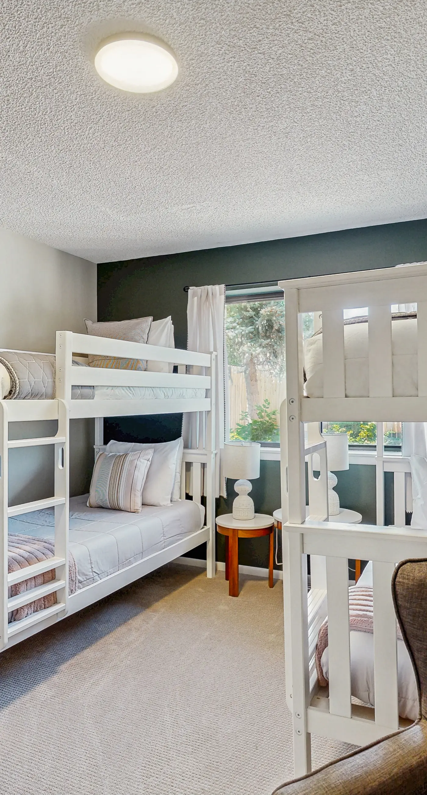Luxury on Lynette