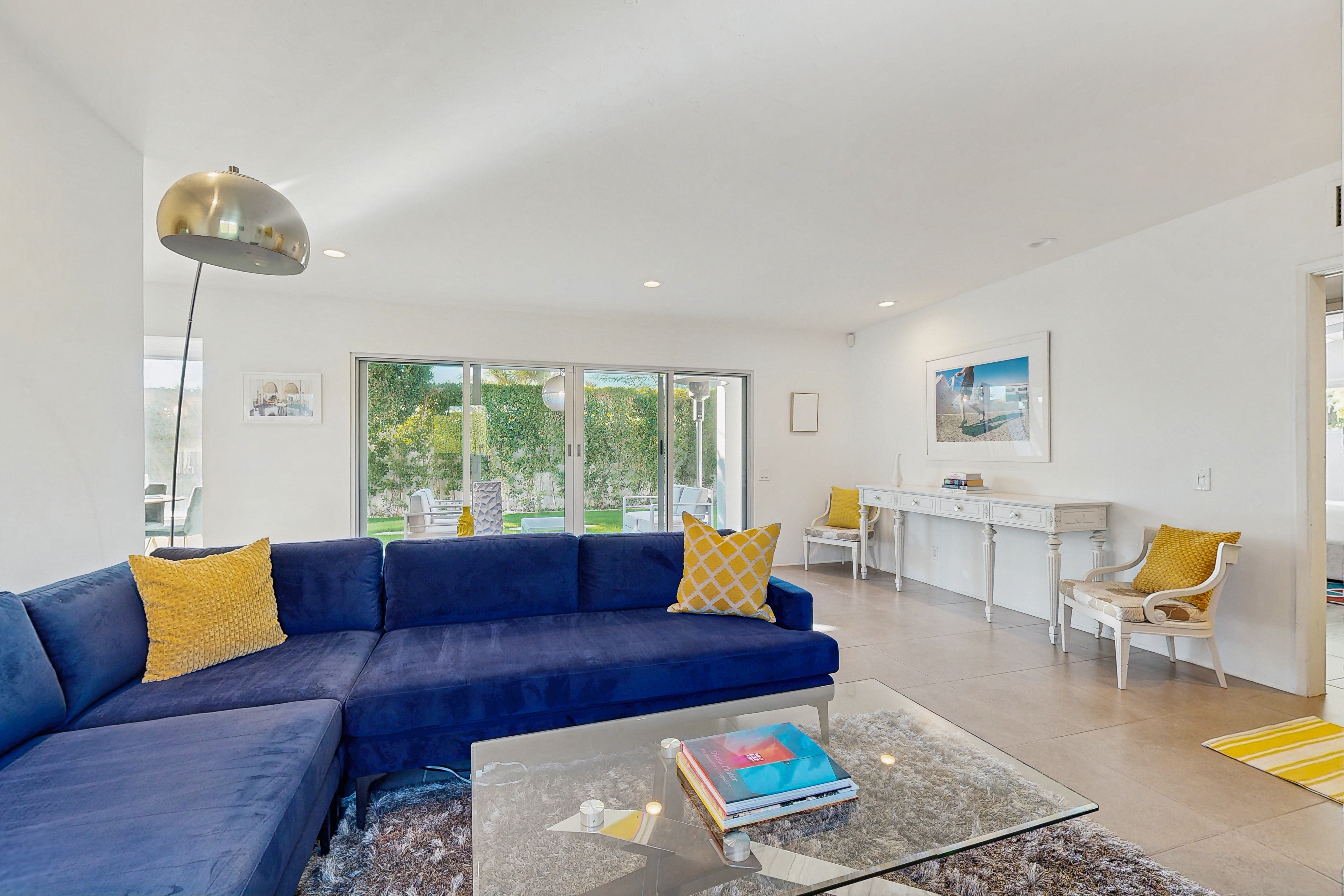 Mid-century, dog-friendly home w/yard, pool, spa, & gas grill-close to downtown