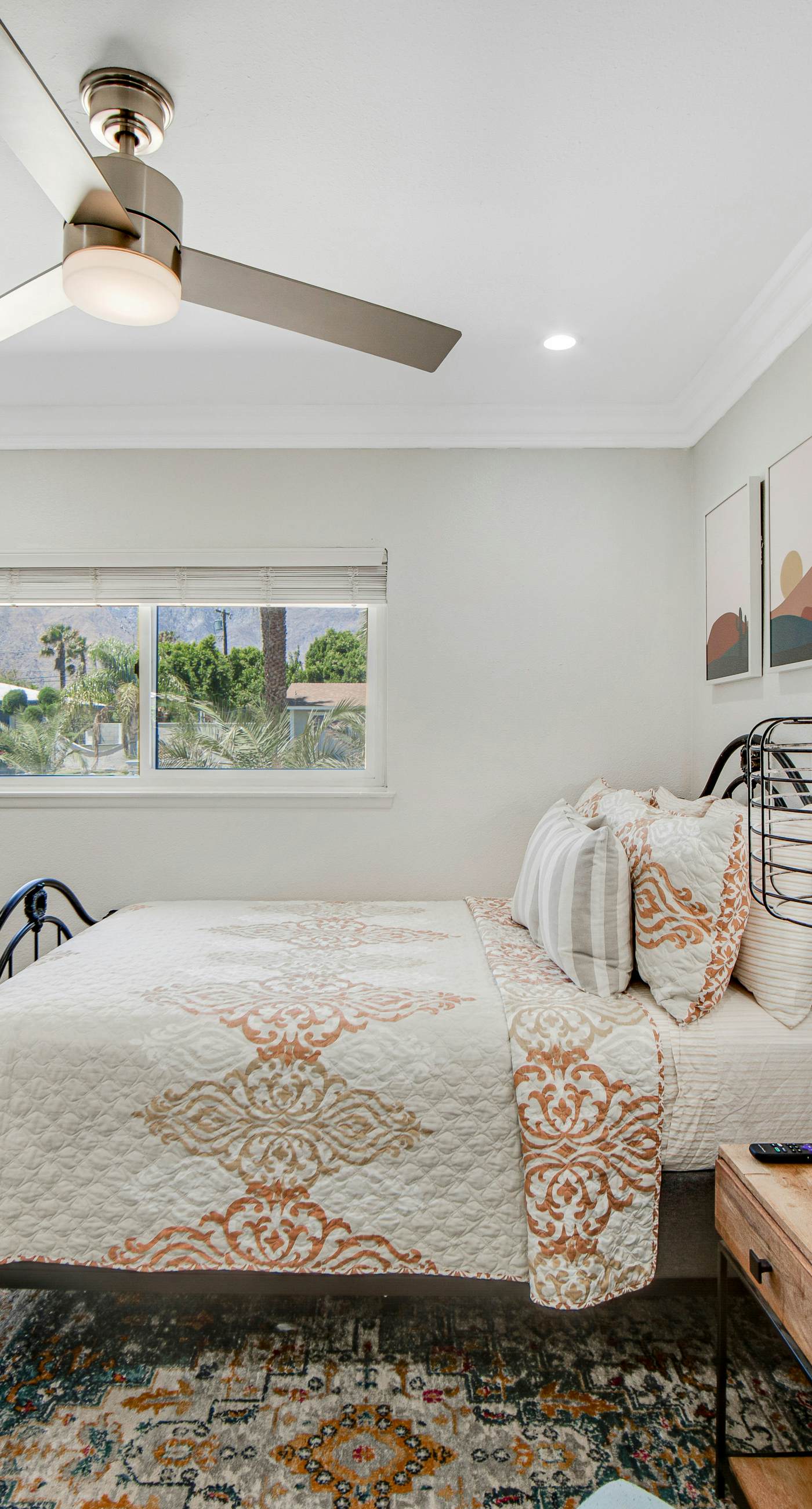 Desert Shadow - 4978