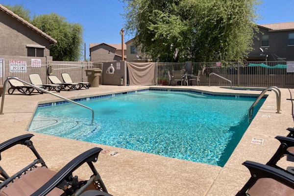 Dog-friendly home with fenced yard, pool & hot tub access- near P83