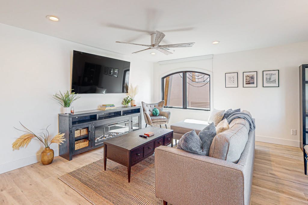 Indulge in Luxury and Comfort in Scottsdale, AZ where cozy meets chic