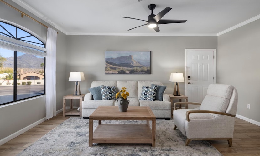 Scottsdale Bliss – Stylish Long Term, Comfort, and Mountain Views Await!