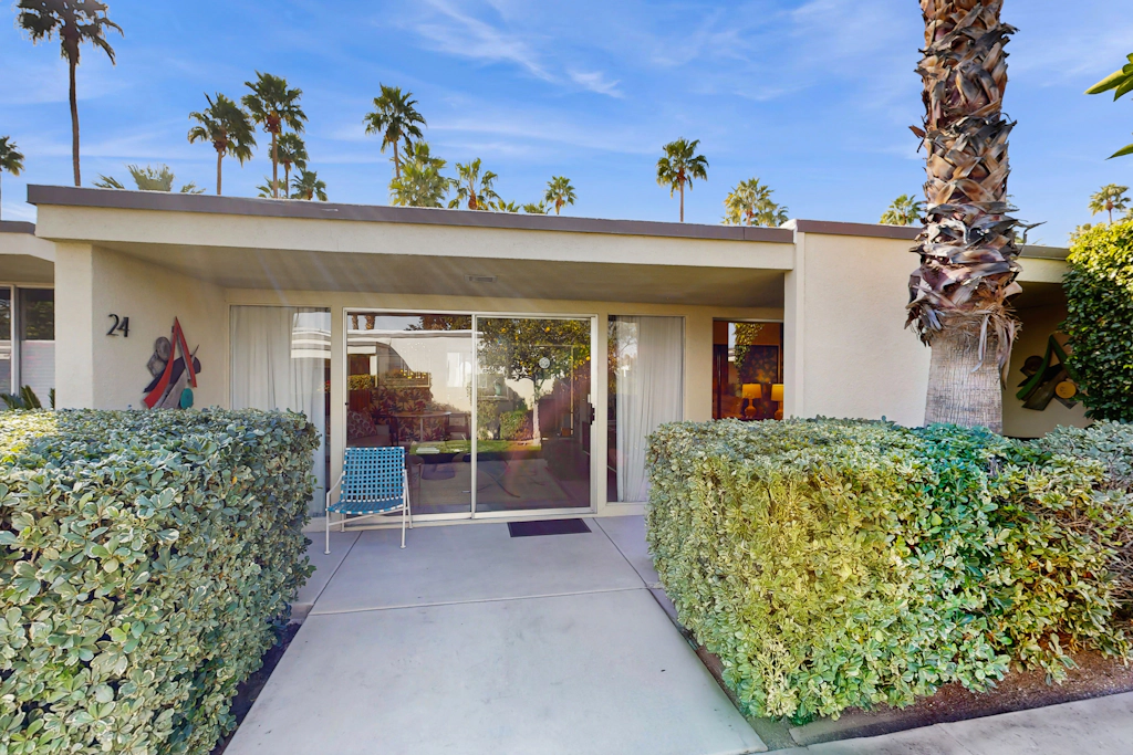 Coco Cabana Hideaway - 69210