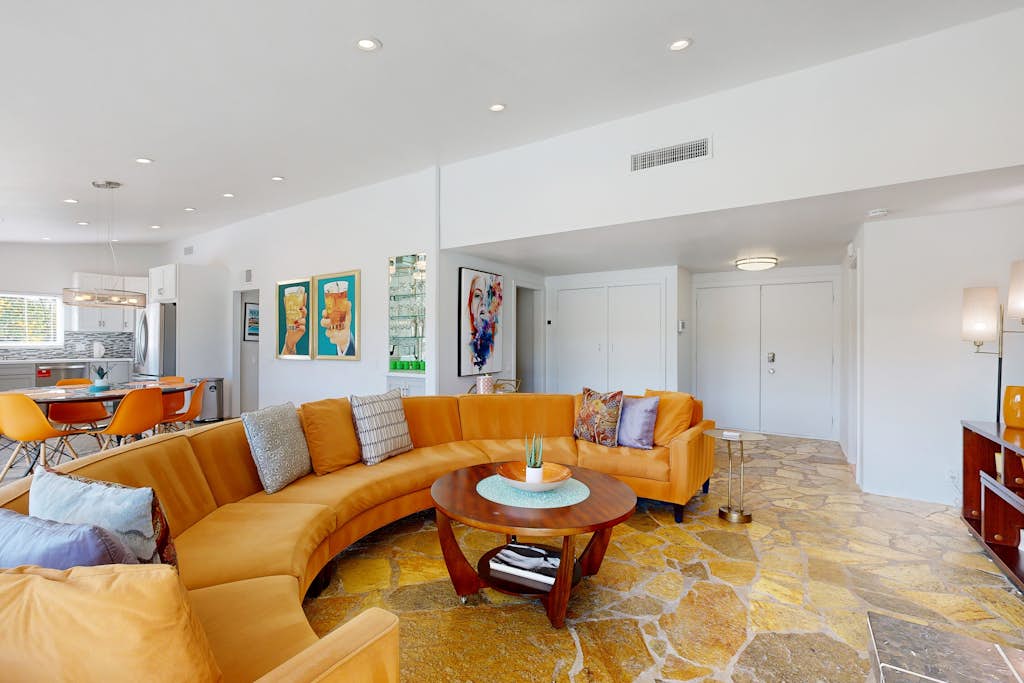 Retro style dog-friendly home with private pool/spa, firepit & on-site golf