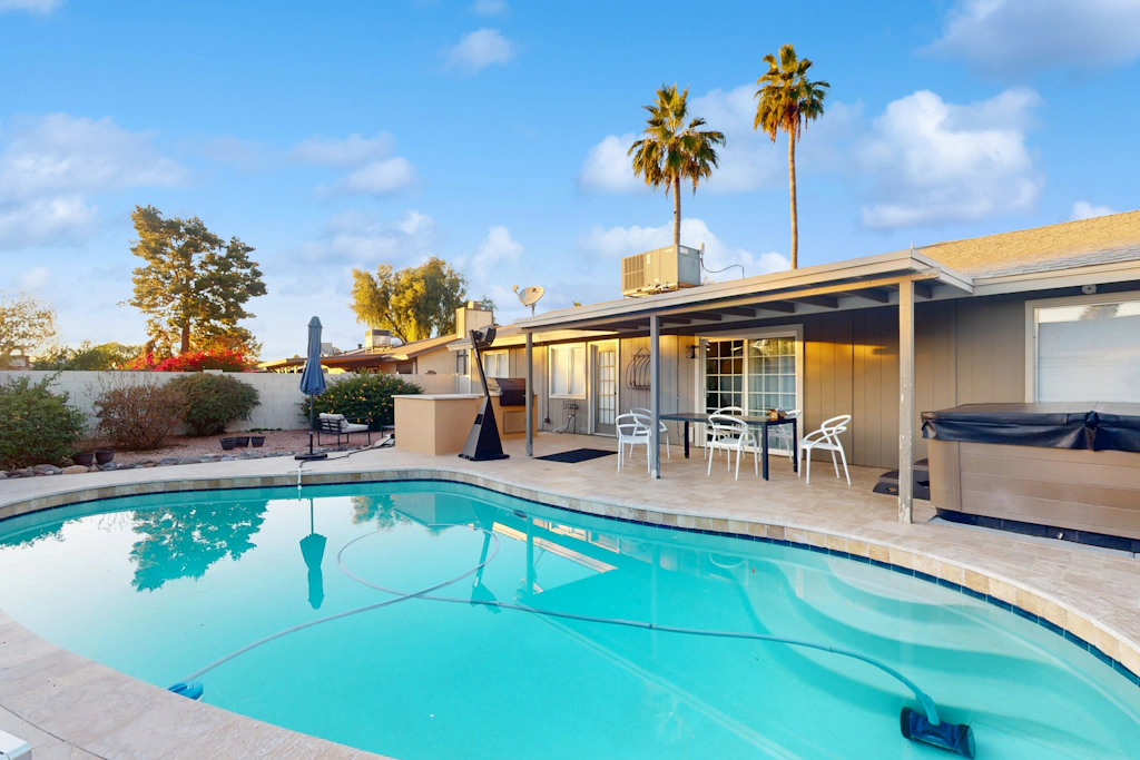 Grand Palms