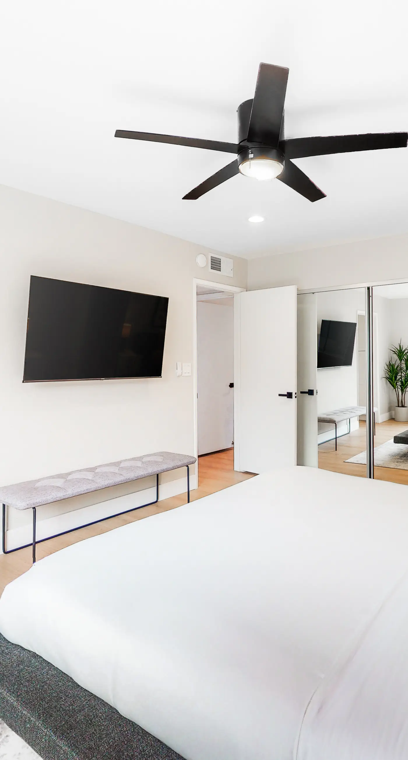 Modern Desert Retreat