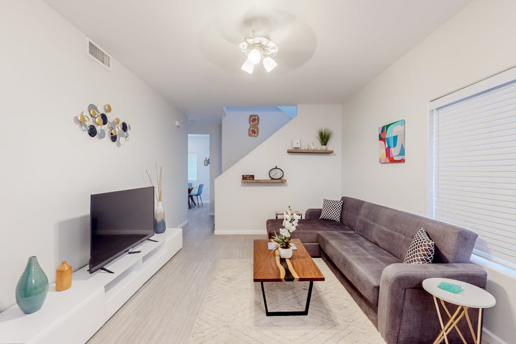 2-story home near downtown with outdoor pool, private patio, streaming, W/D, AC