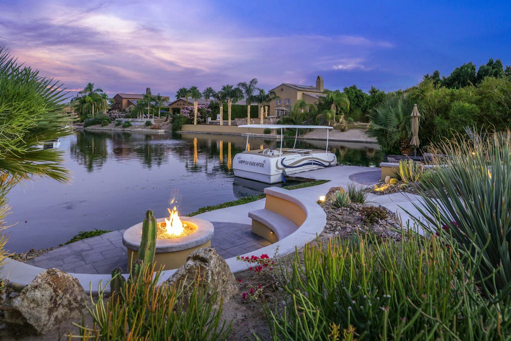 Luxury lakefront desert home w/ private pool, pool spa, putting greens