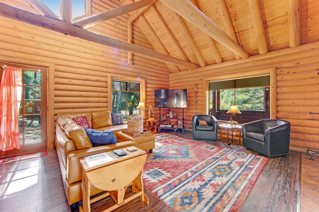 Dog-friendly cabin in the woods with WiFi, wood stove, and private washer/dryer