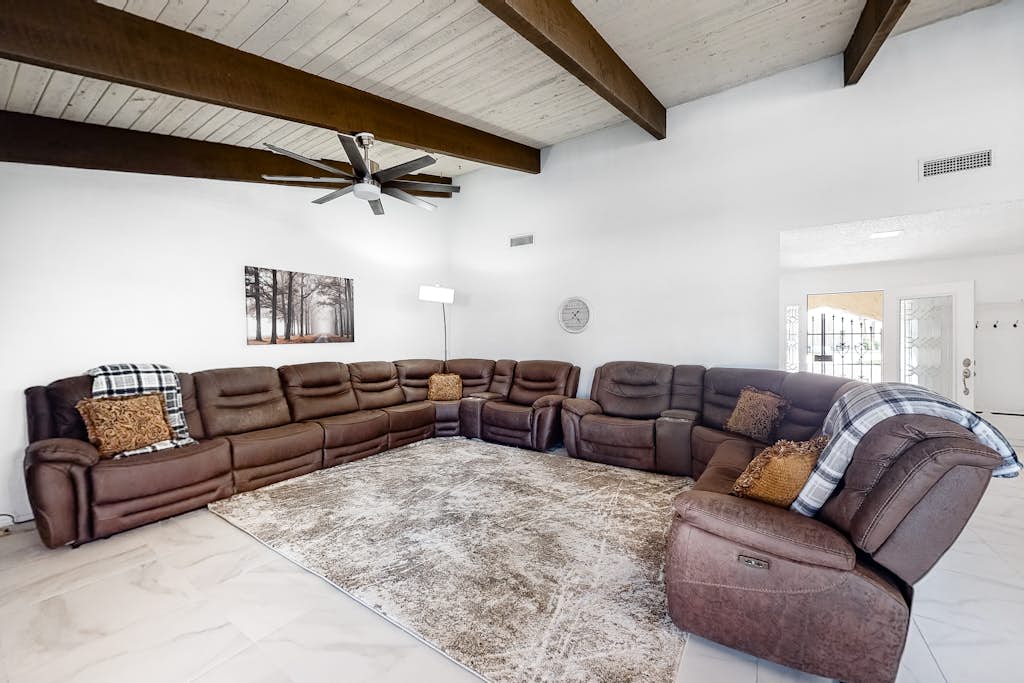 Entertain w/Amazing Mountain View, Private Pool/Spa, Putting Green - 2 Dogs OK