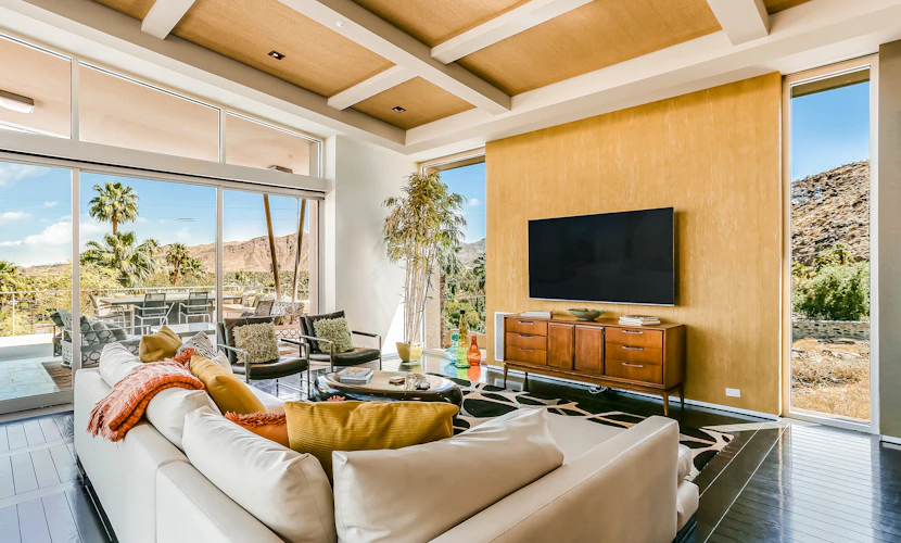 One-of-a-kind luxury home with private pool & spa, WiFi, AC & on-site ruins