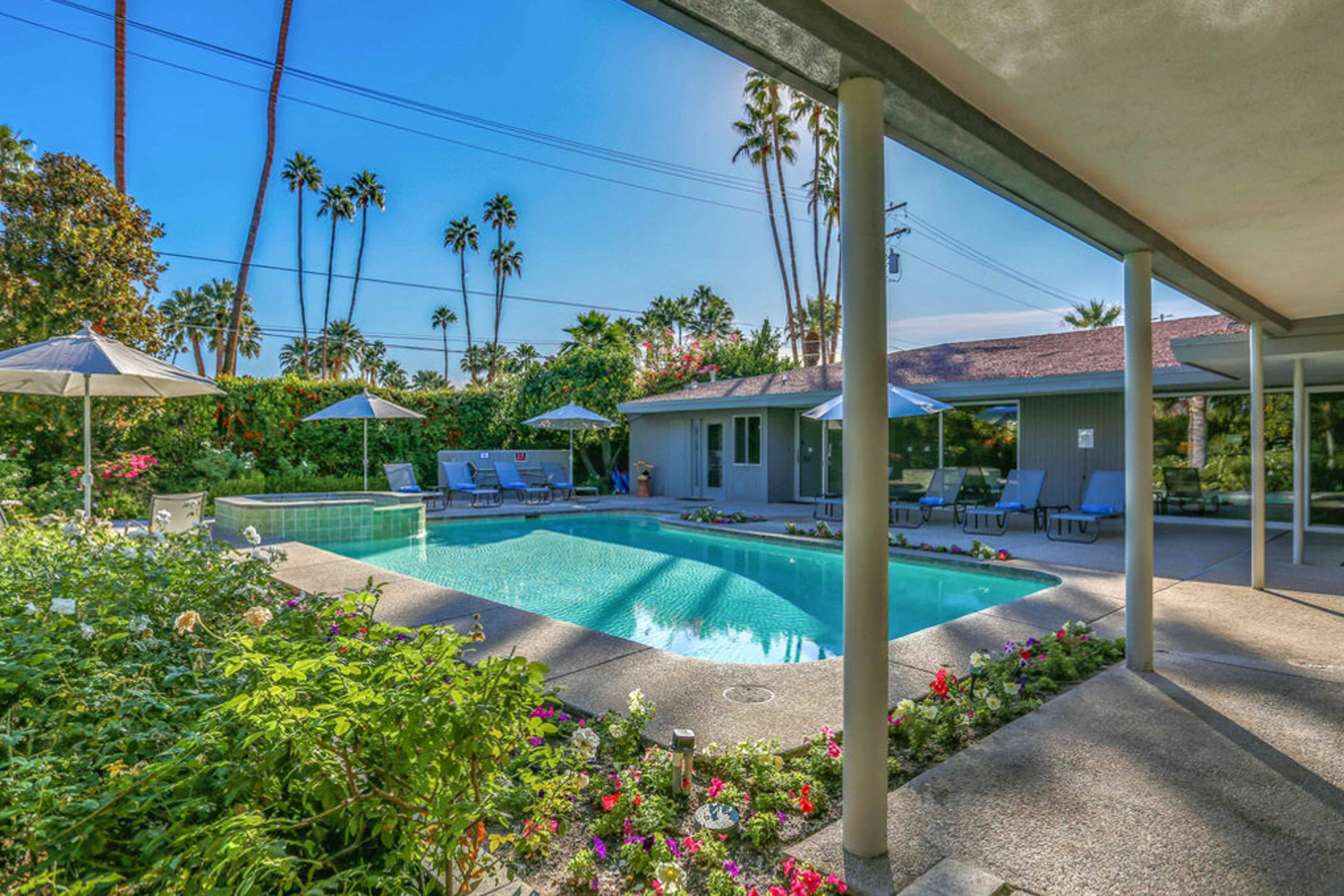 Palm Springs Perfection - 2243